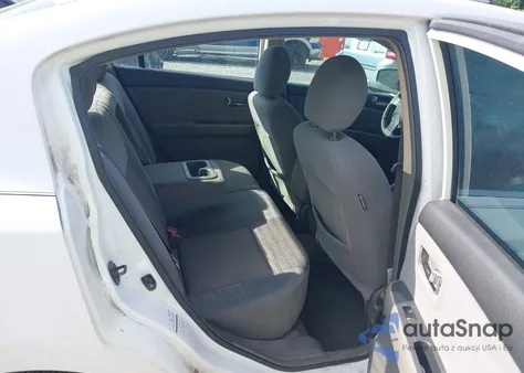 2008 Nissan Sentra 2.0S z USA, uszkodzony, nr VIN 3N1AB61EX8L696248